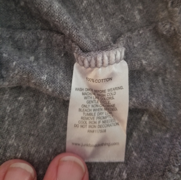 Junk Food Tshirt, Sz XL (Unisex) - Picture 2 of 3